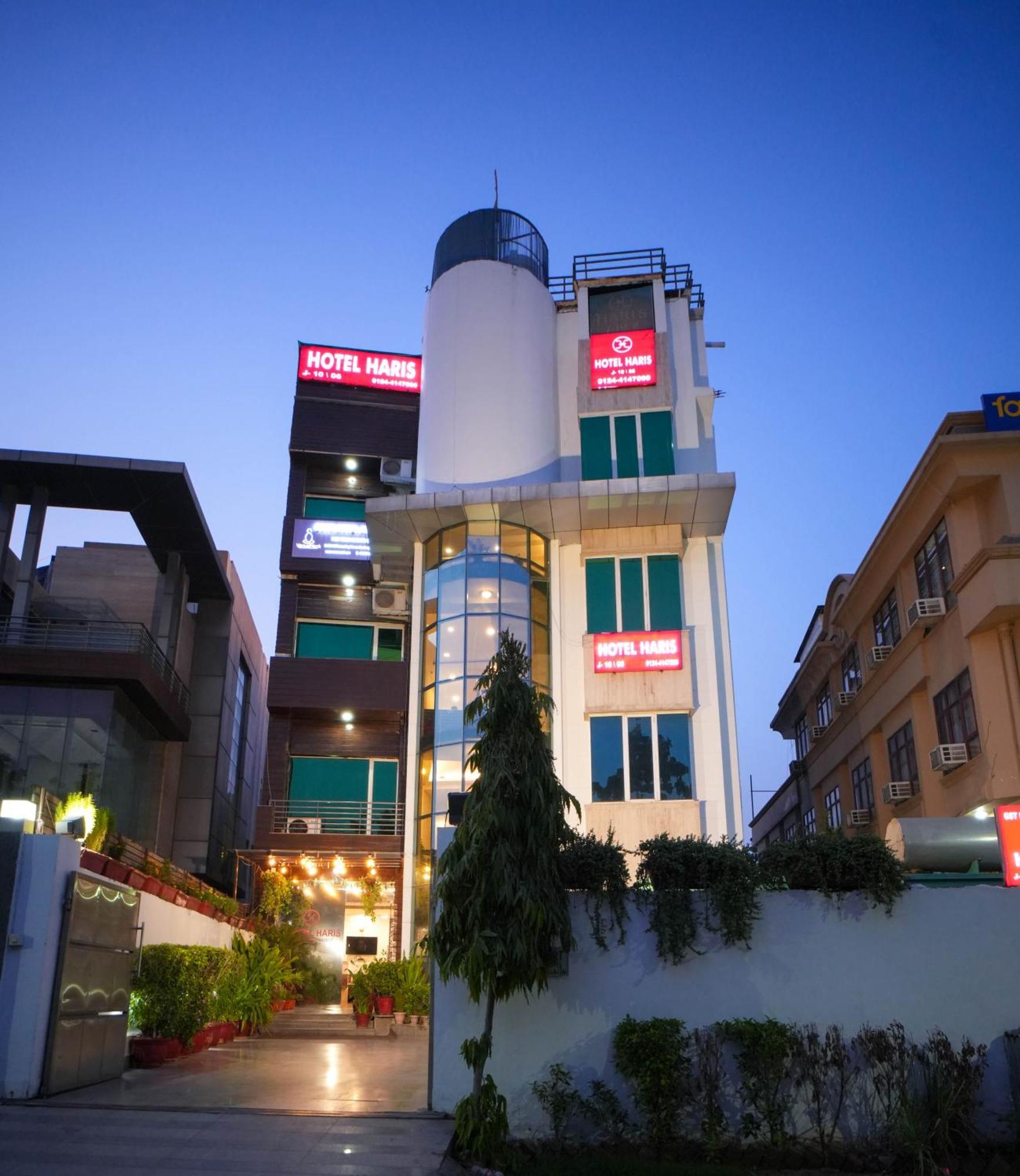 Haris Mg Road Gurugram 3* Gurgaon