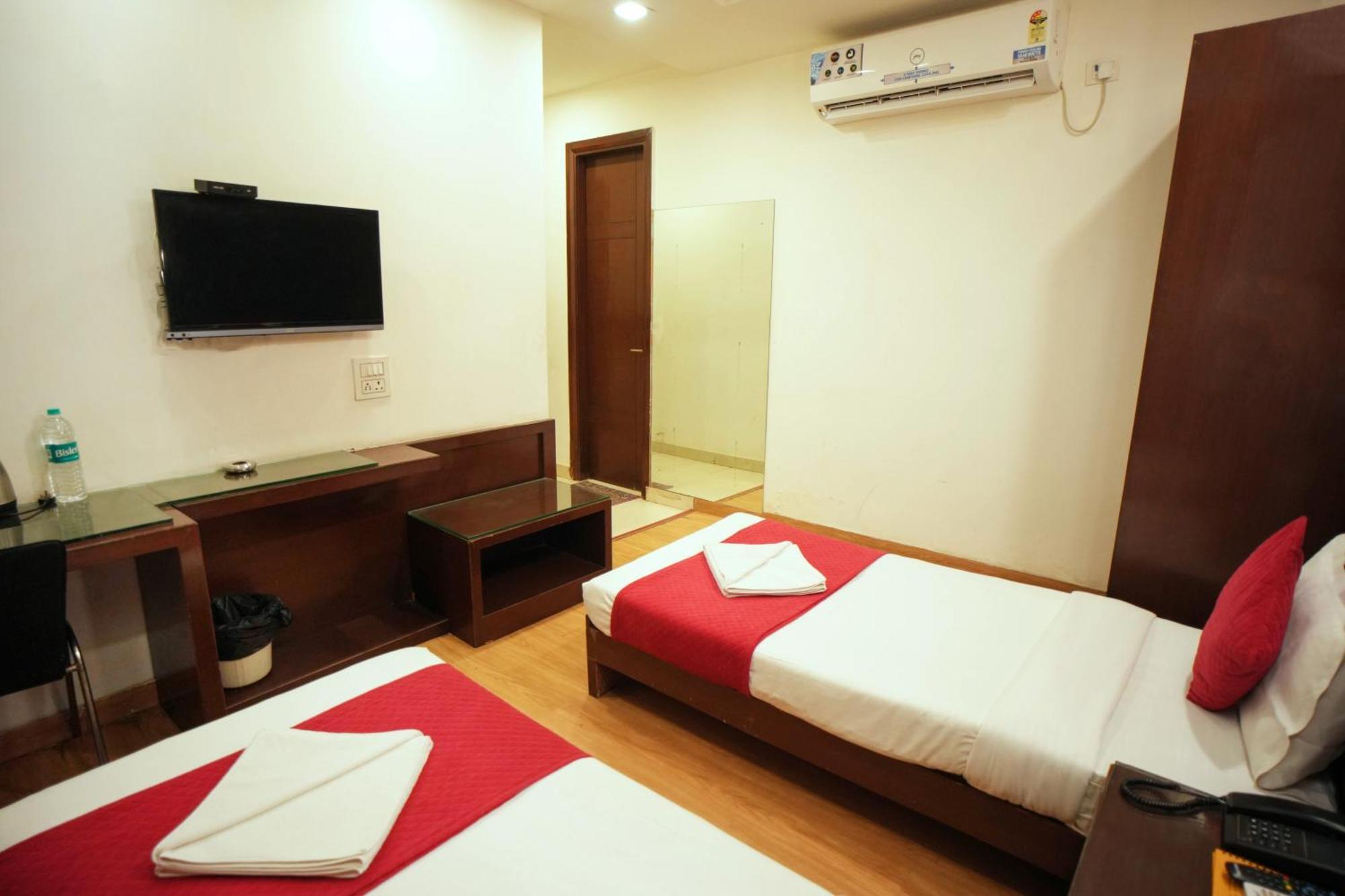 Haris Mg Road Gurugram Hotel 3*