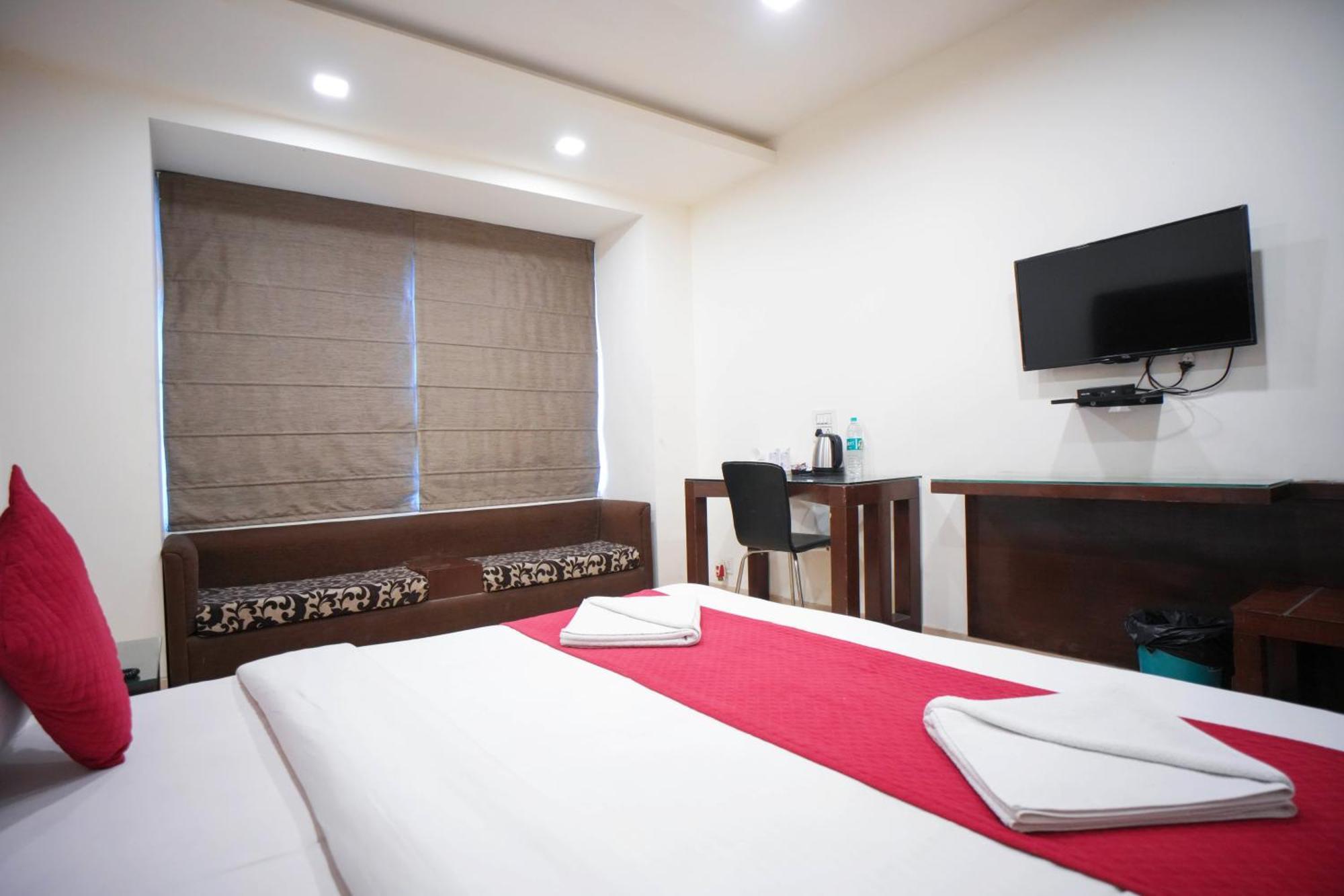 Hotel Haris Mg Road Gurugram 3*