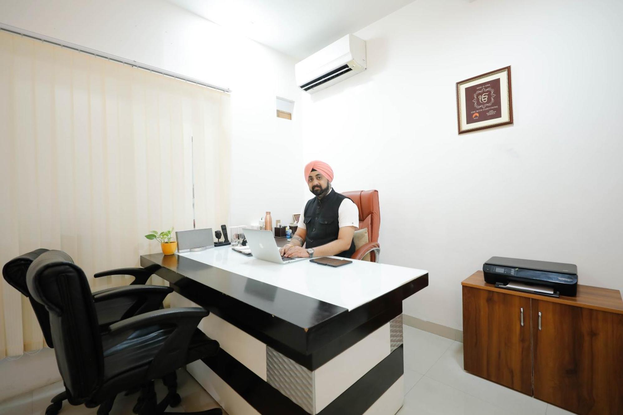 Vivid Boutique Hotel, Medanta, Gurugram Hotel 3*