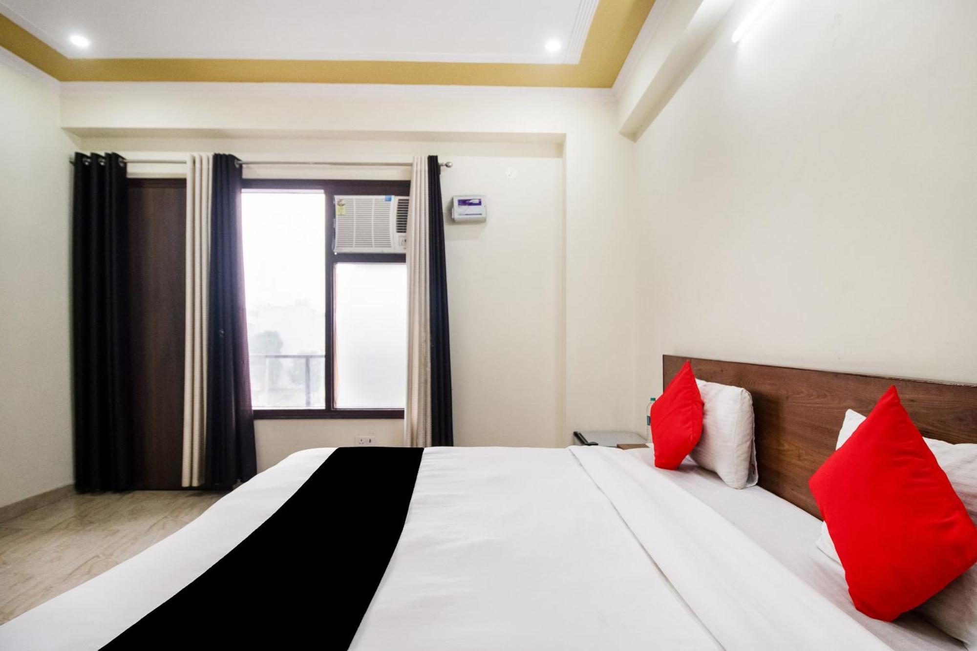 Hotel O The 3*