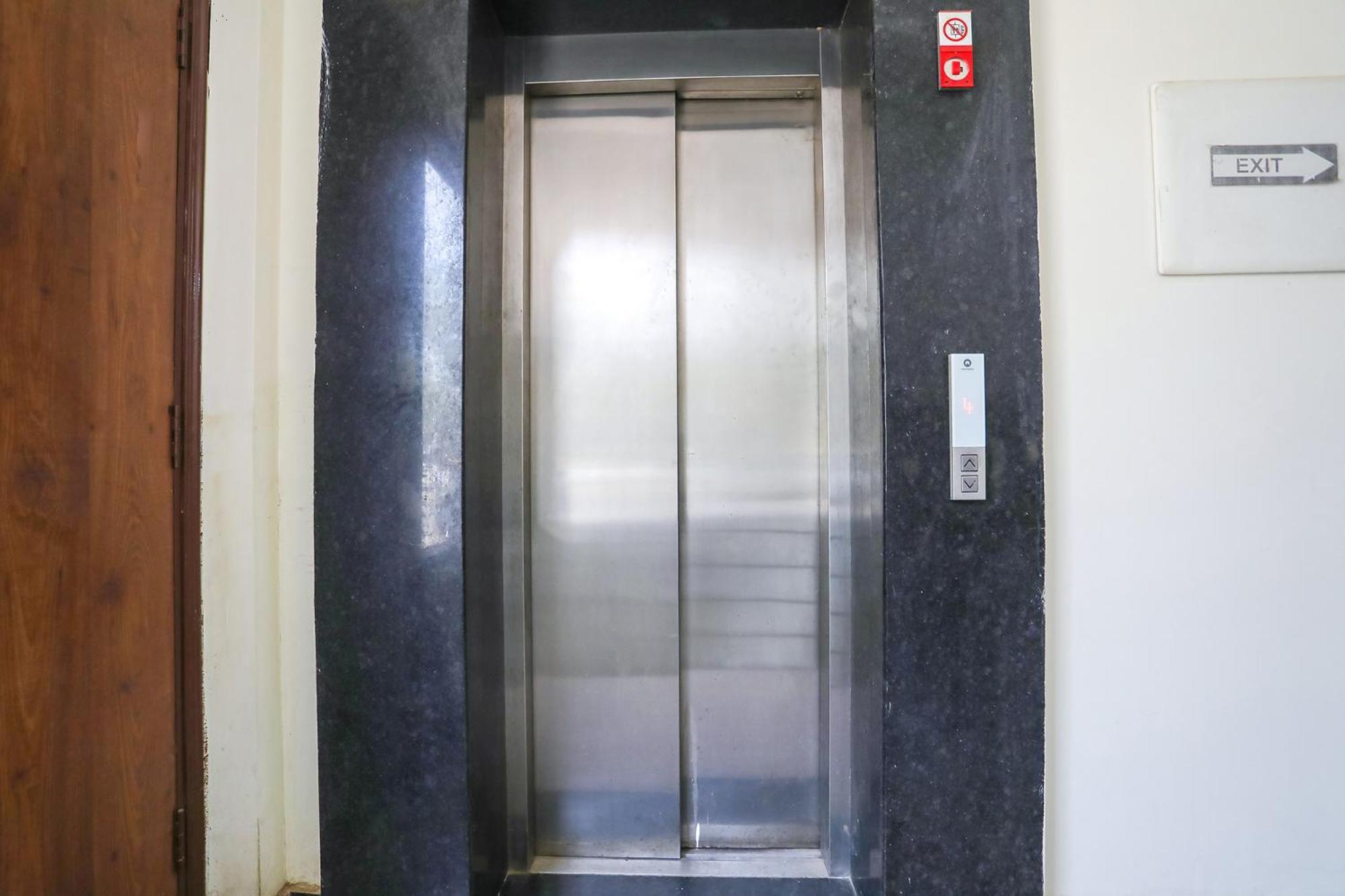 Fabexpress Star Corporate Ii 4* Gurgaon