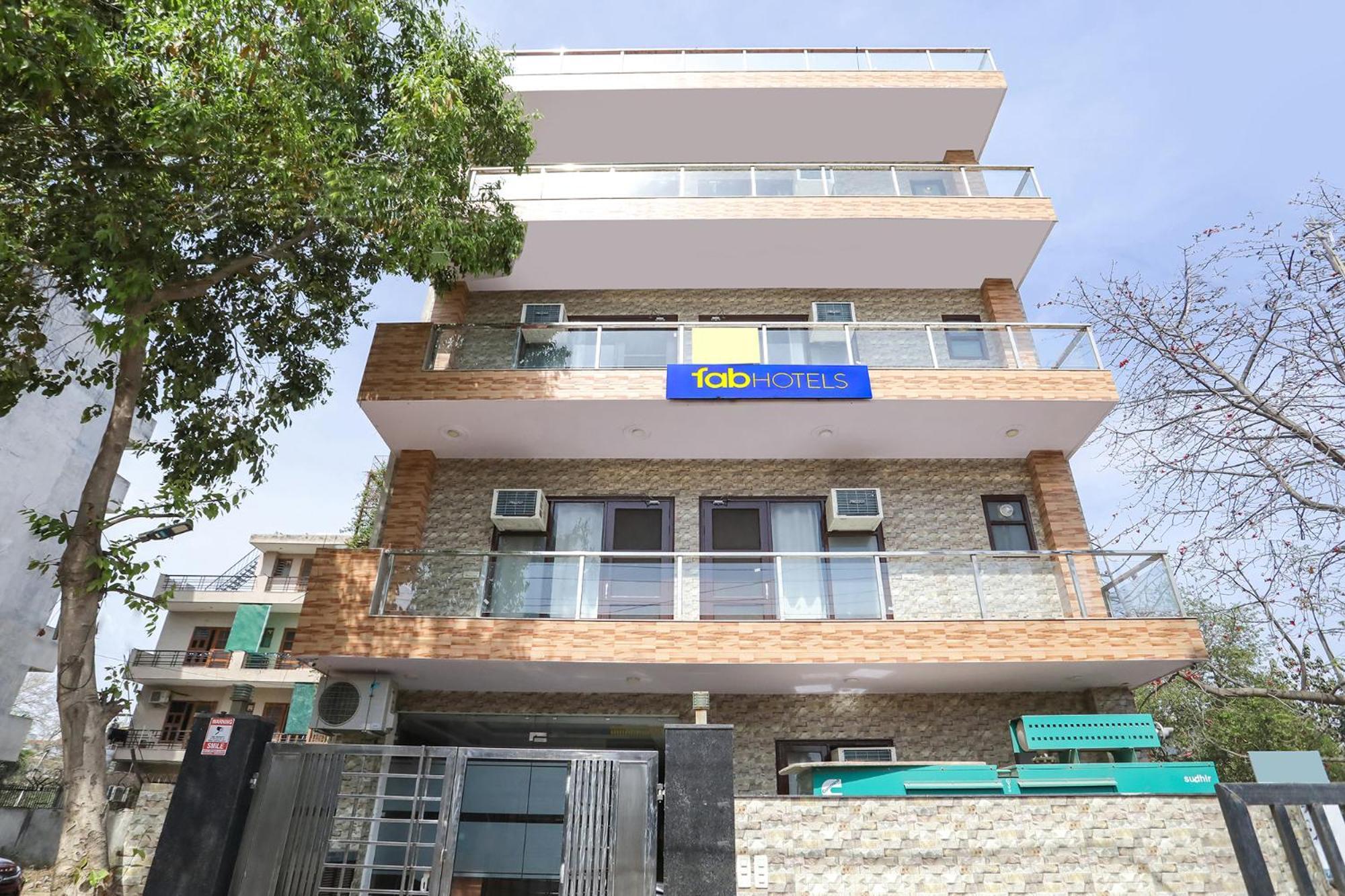 Hotel Fabexpress Star Corporate Ii 4*