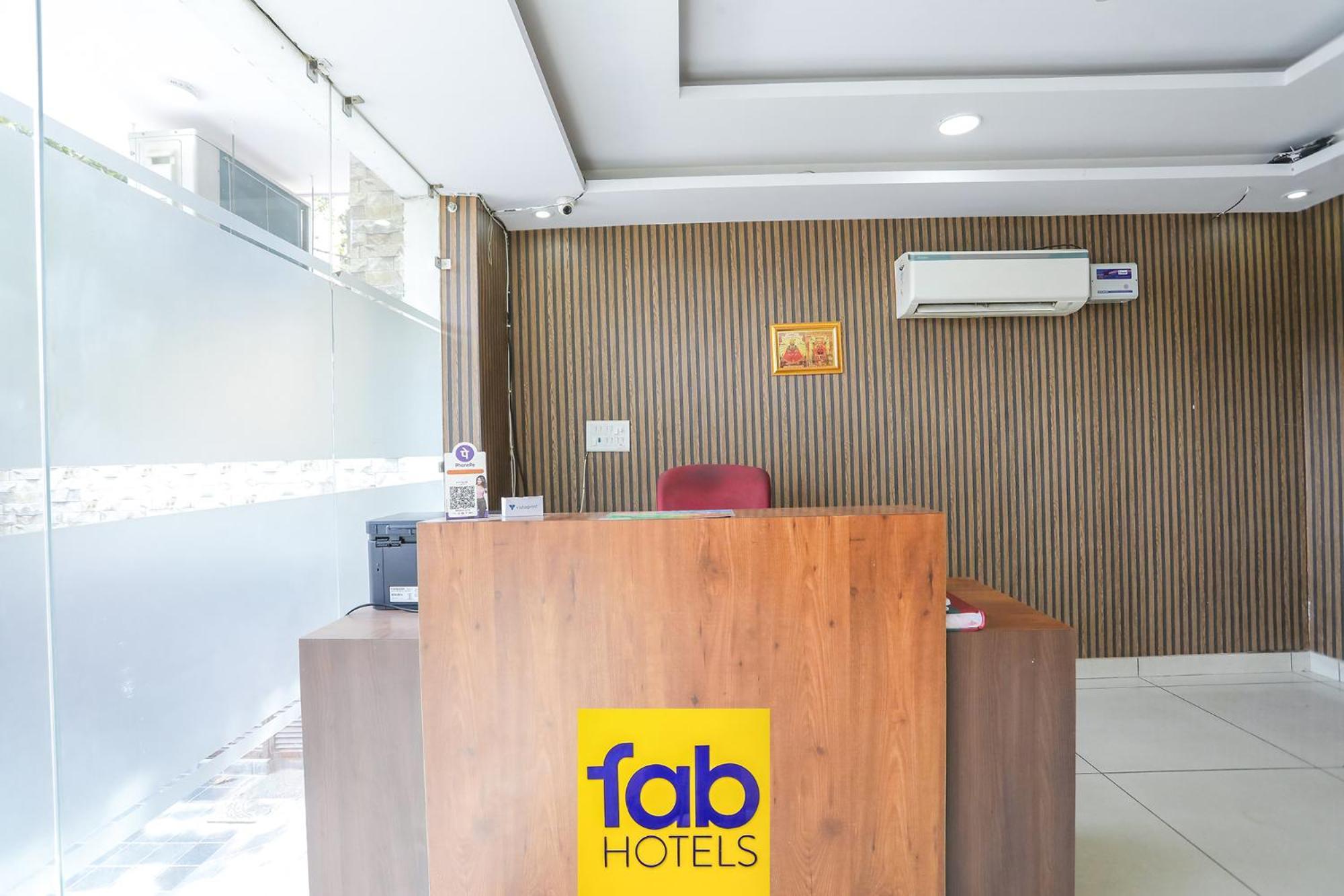 Fabexpress Star Corporate Ii Hotel Gurgaon