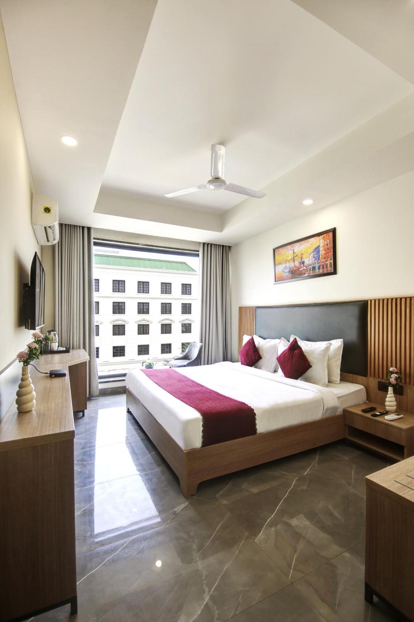 Saltstayz Premier - Cyber Hub Hotel 4*