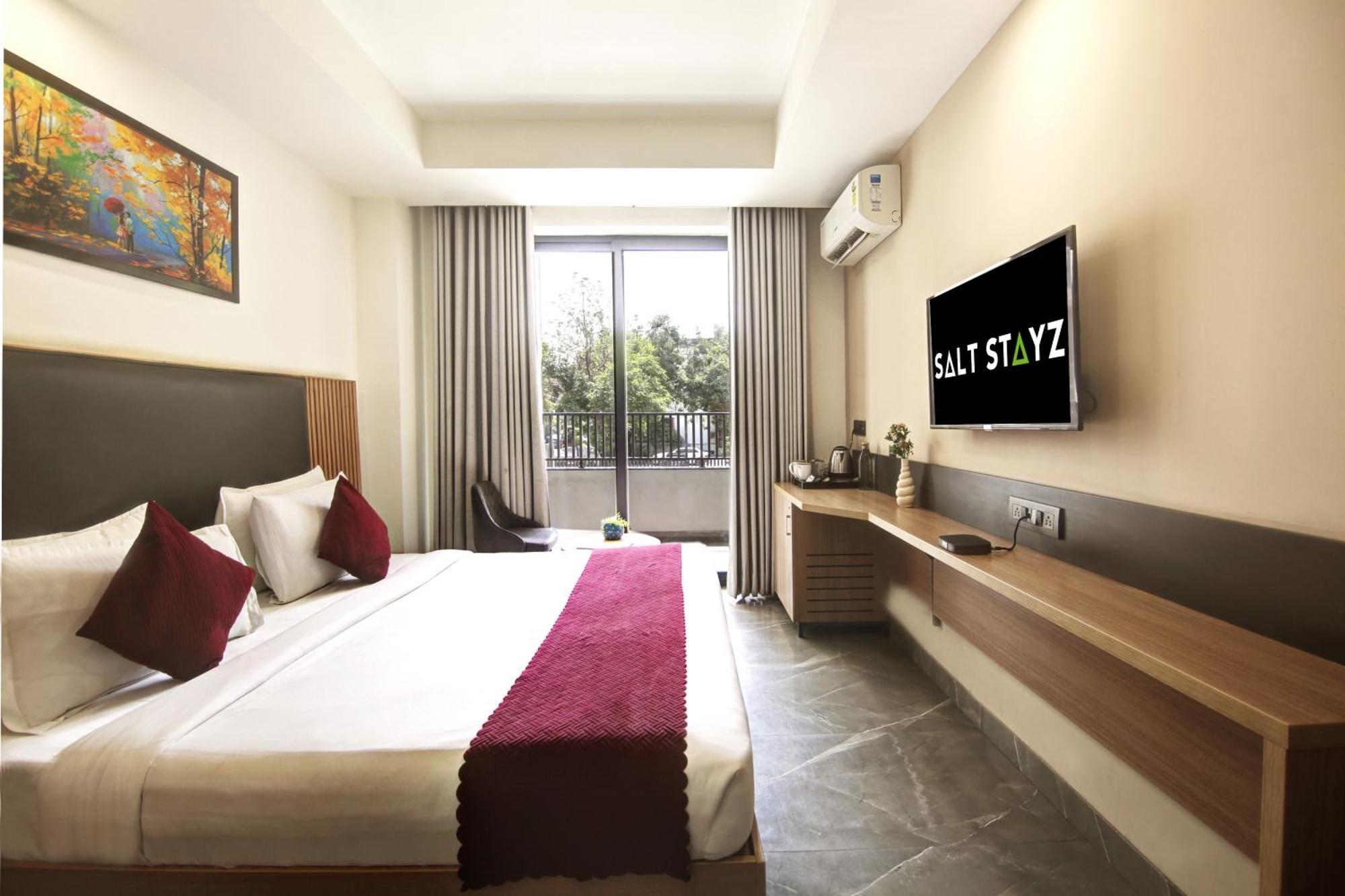 Hotel Saltstayz Premier - Cyber Hub Gurgaon