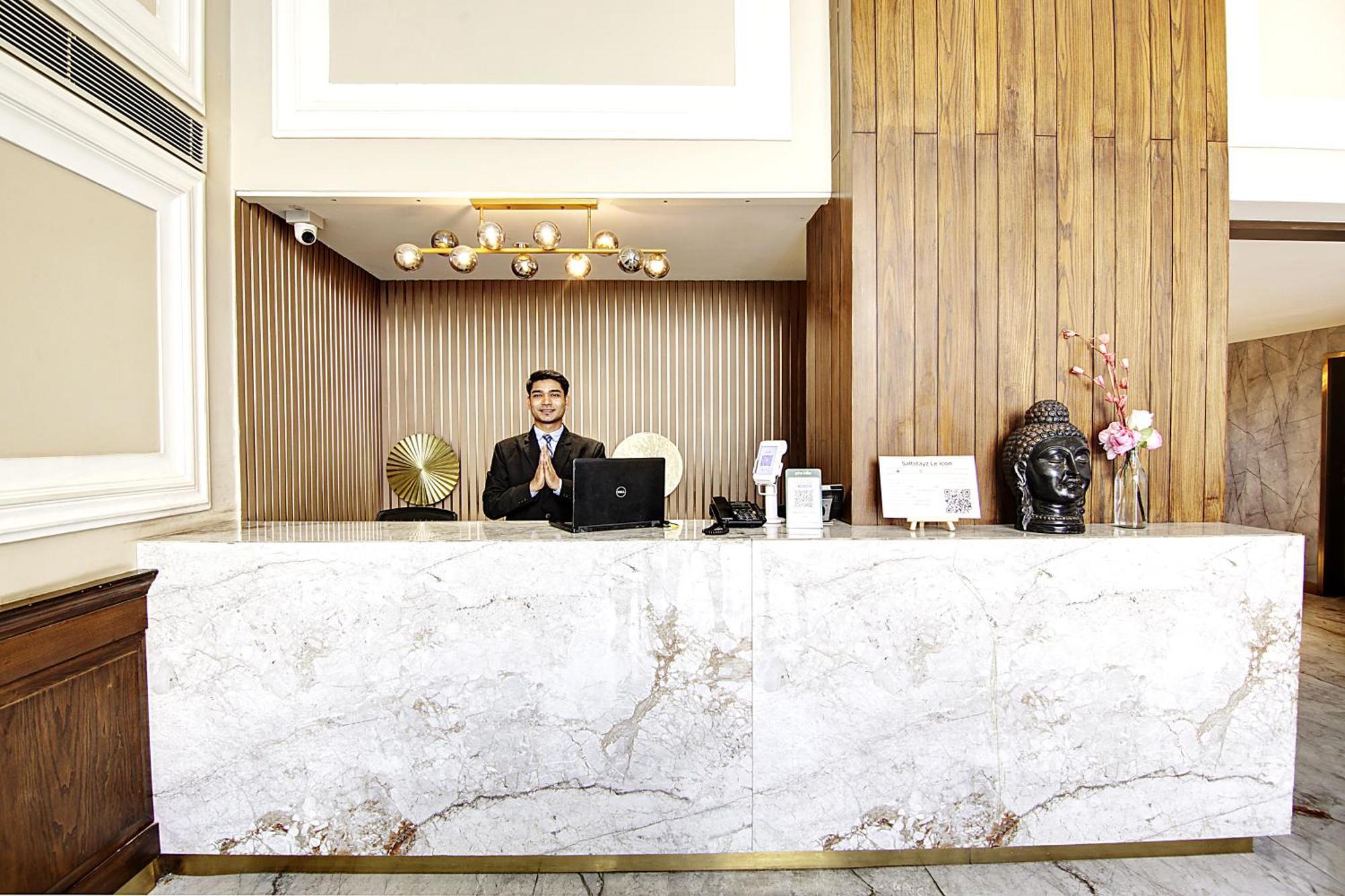 Hotel Saltstayz Premier - Cyber Hub Gurgaon