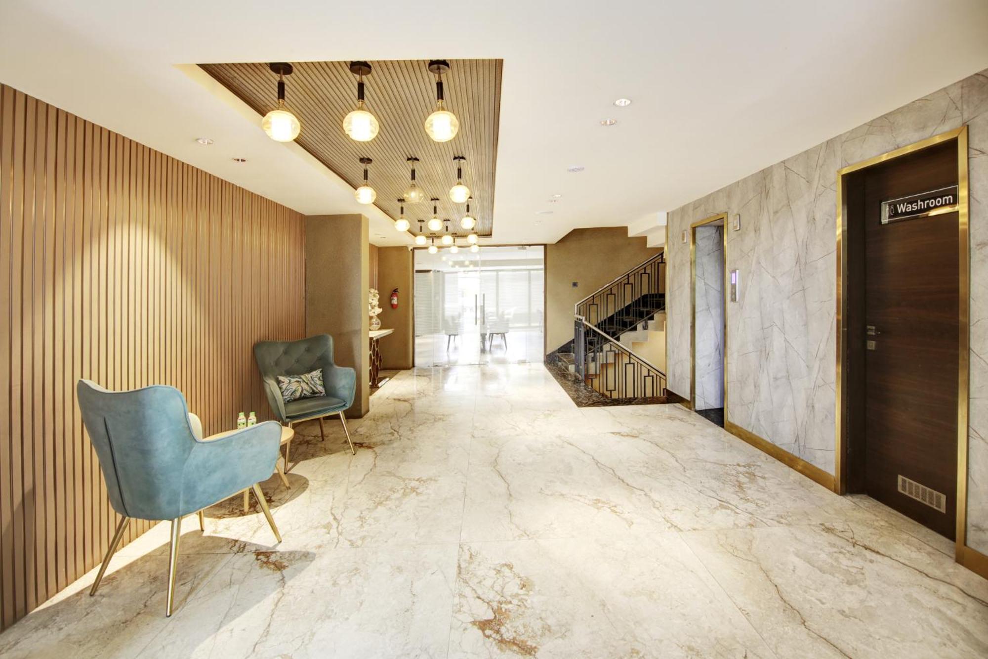 Saltstayz Premier - Cyber Hub Hotel