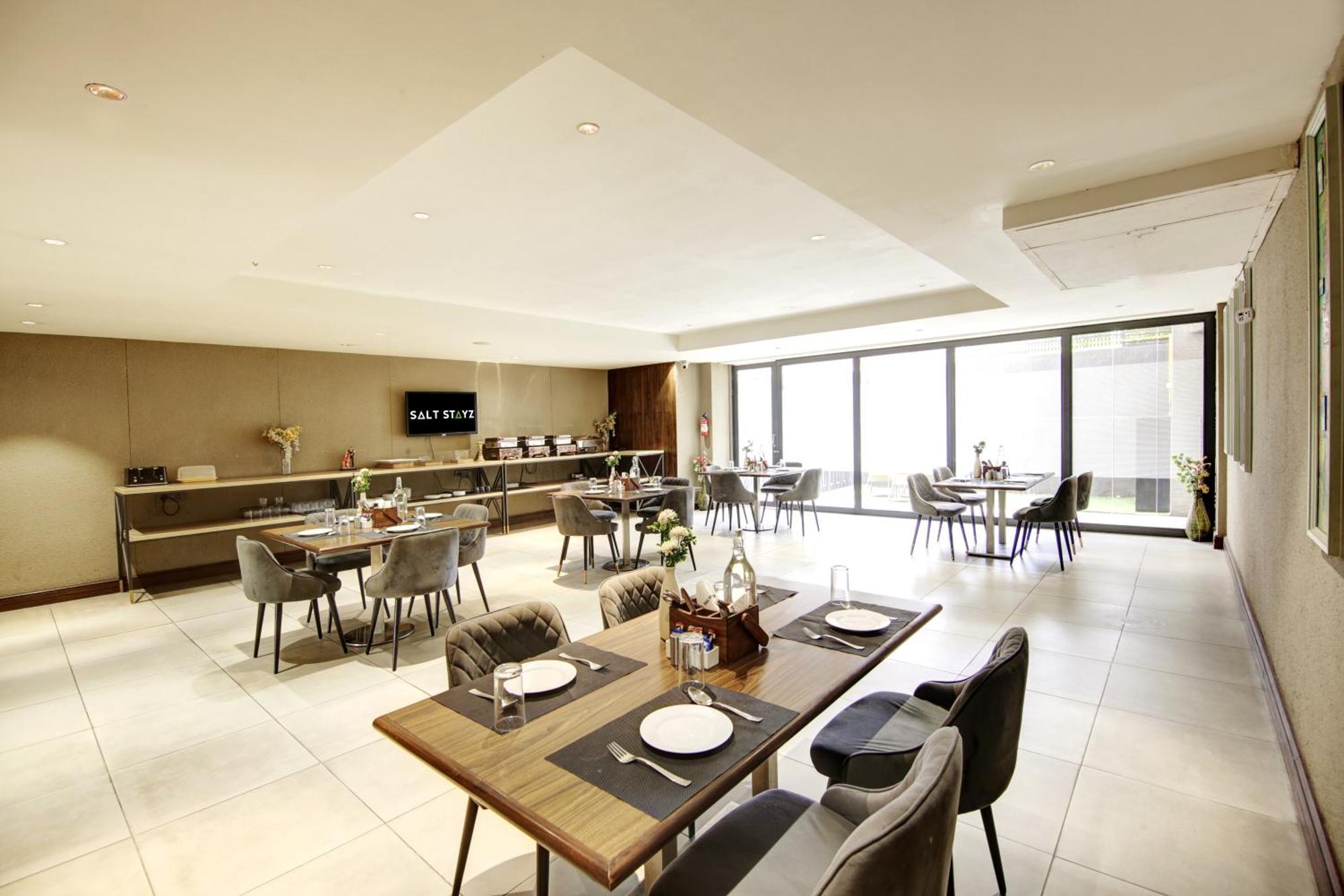 Hotel Saltstayz Premier - Cyber Hub 4*
