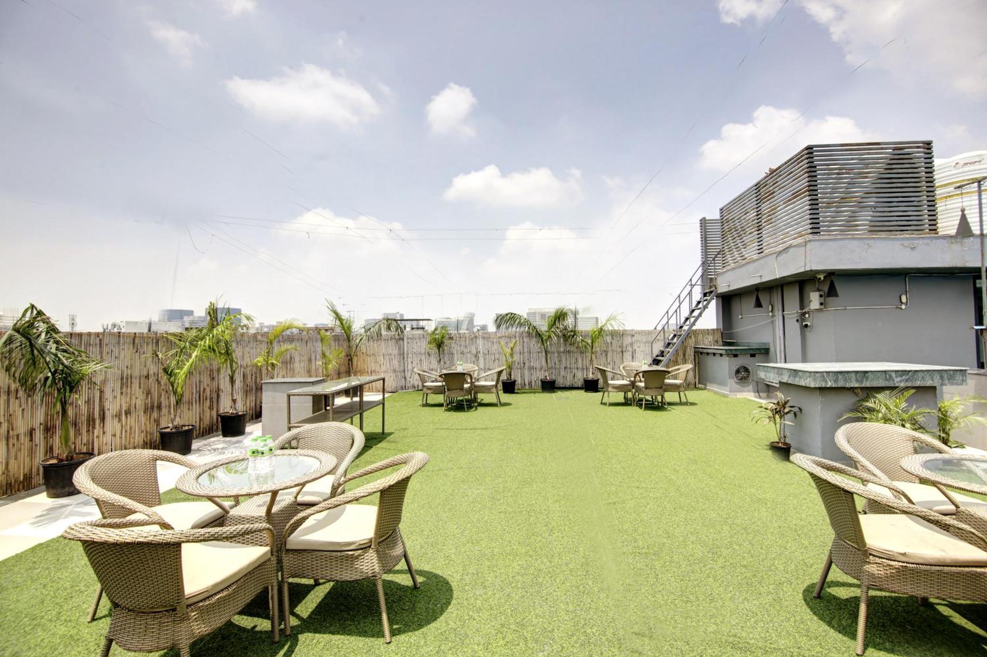 Saltstayz Premier - Cyber Hub Hotel Gurgaon