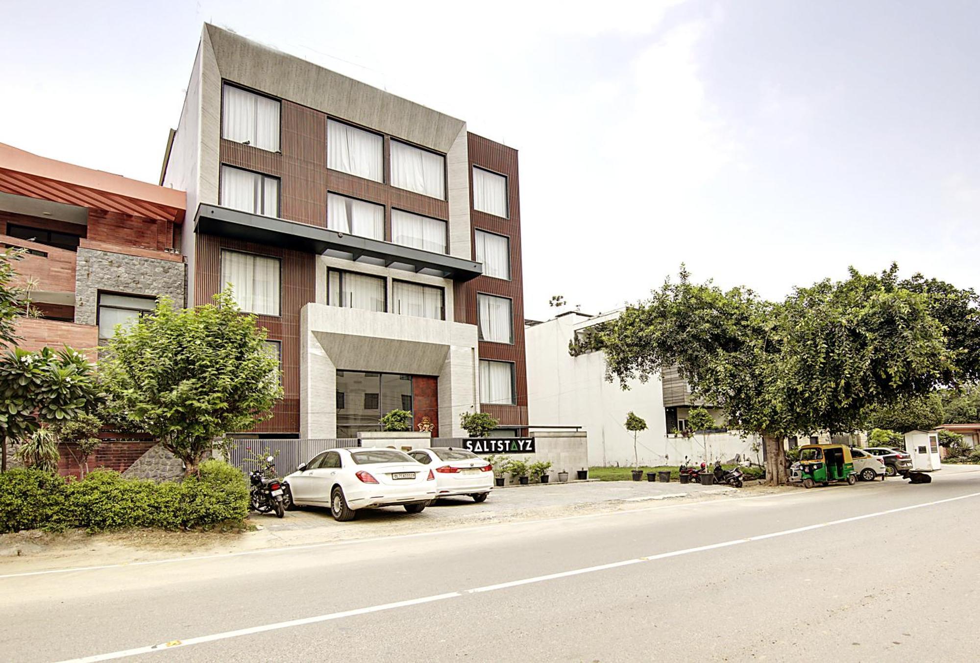 Hotel Saltstayz Premier - Cyber Hub
