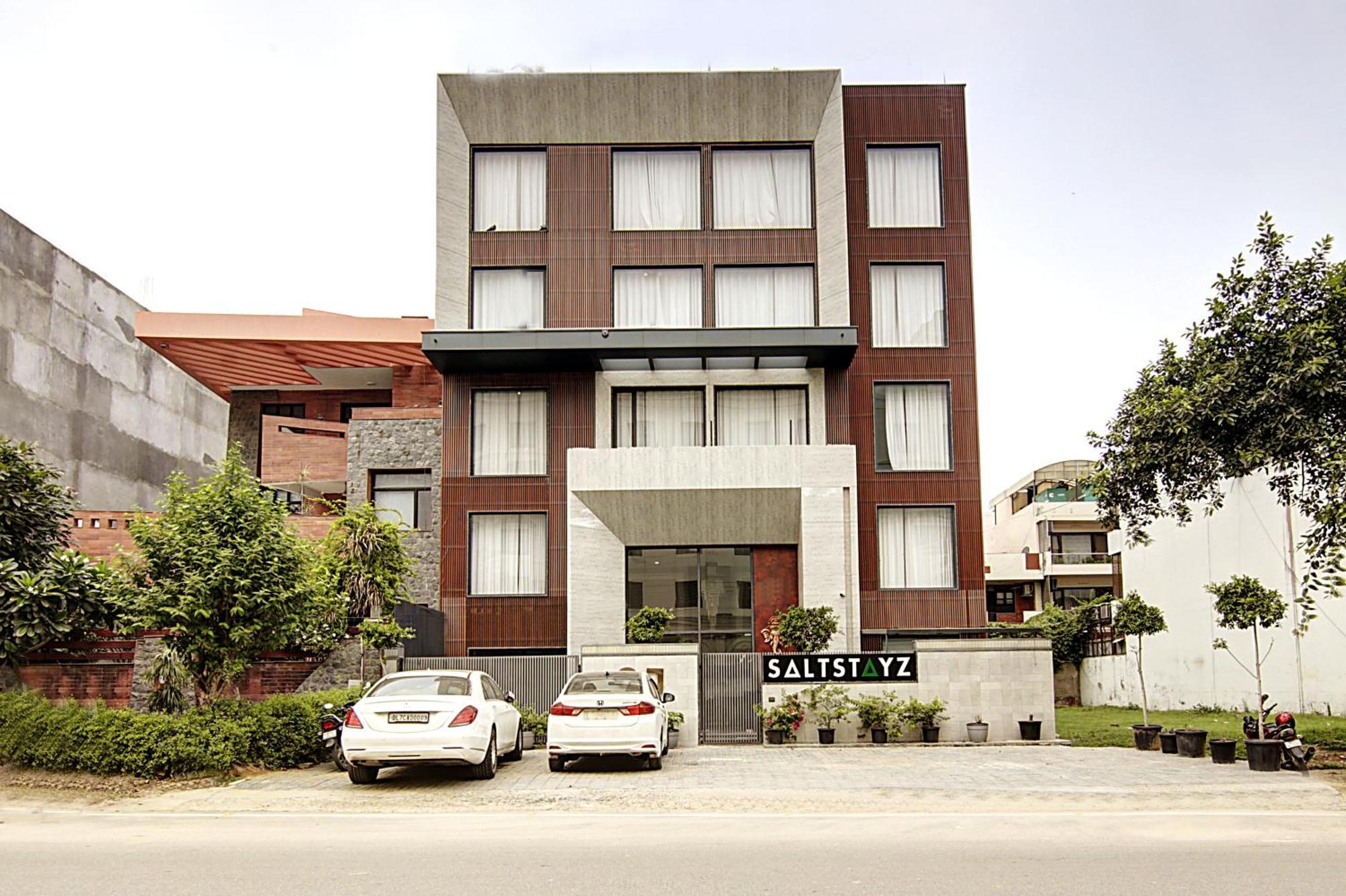 Hotel Saltstayz Premier - Cyber Hub Gurgaon
