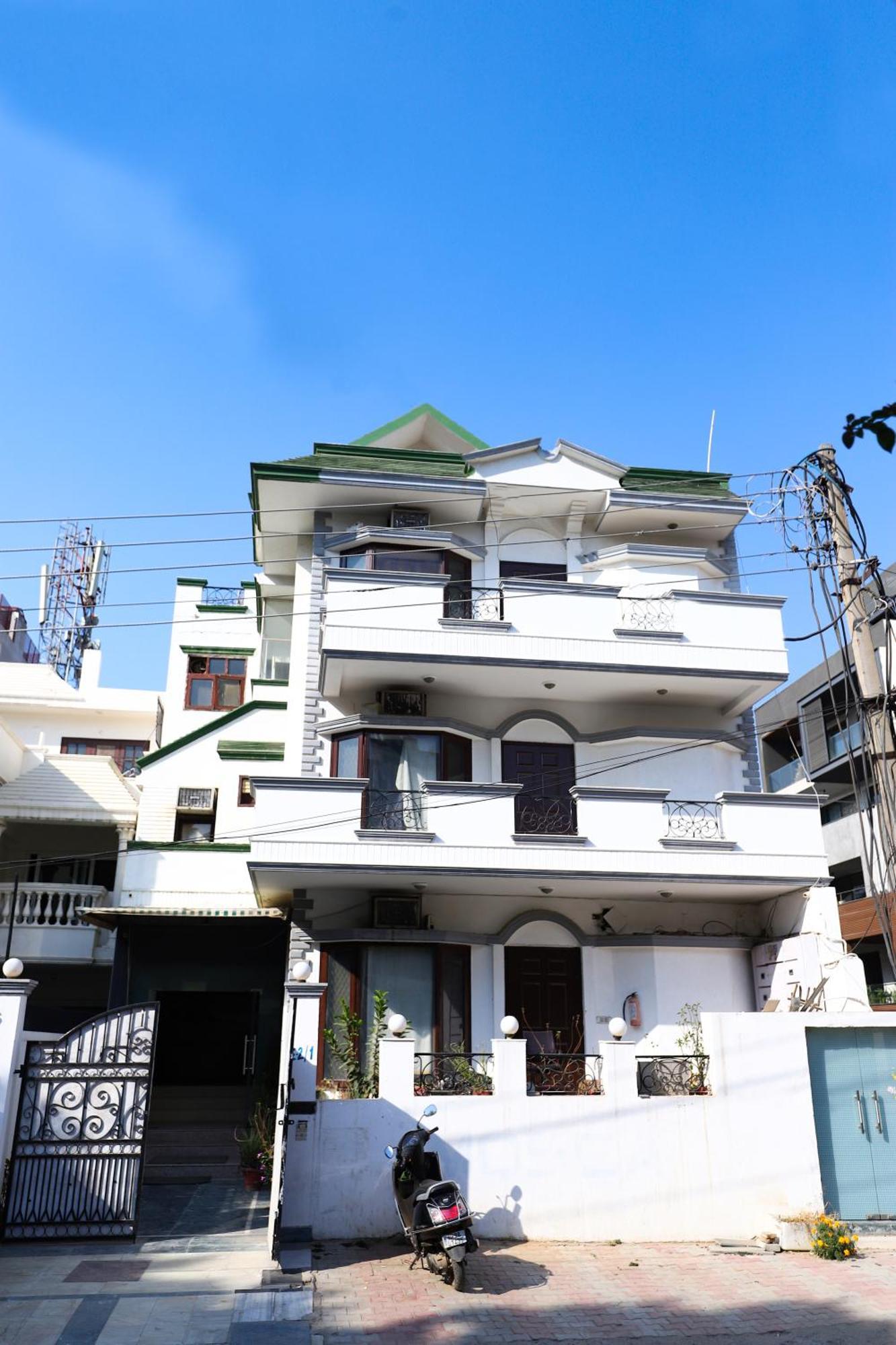 Hotel The Vagmi Dlf Gurugram