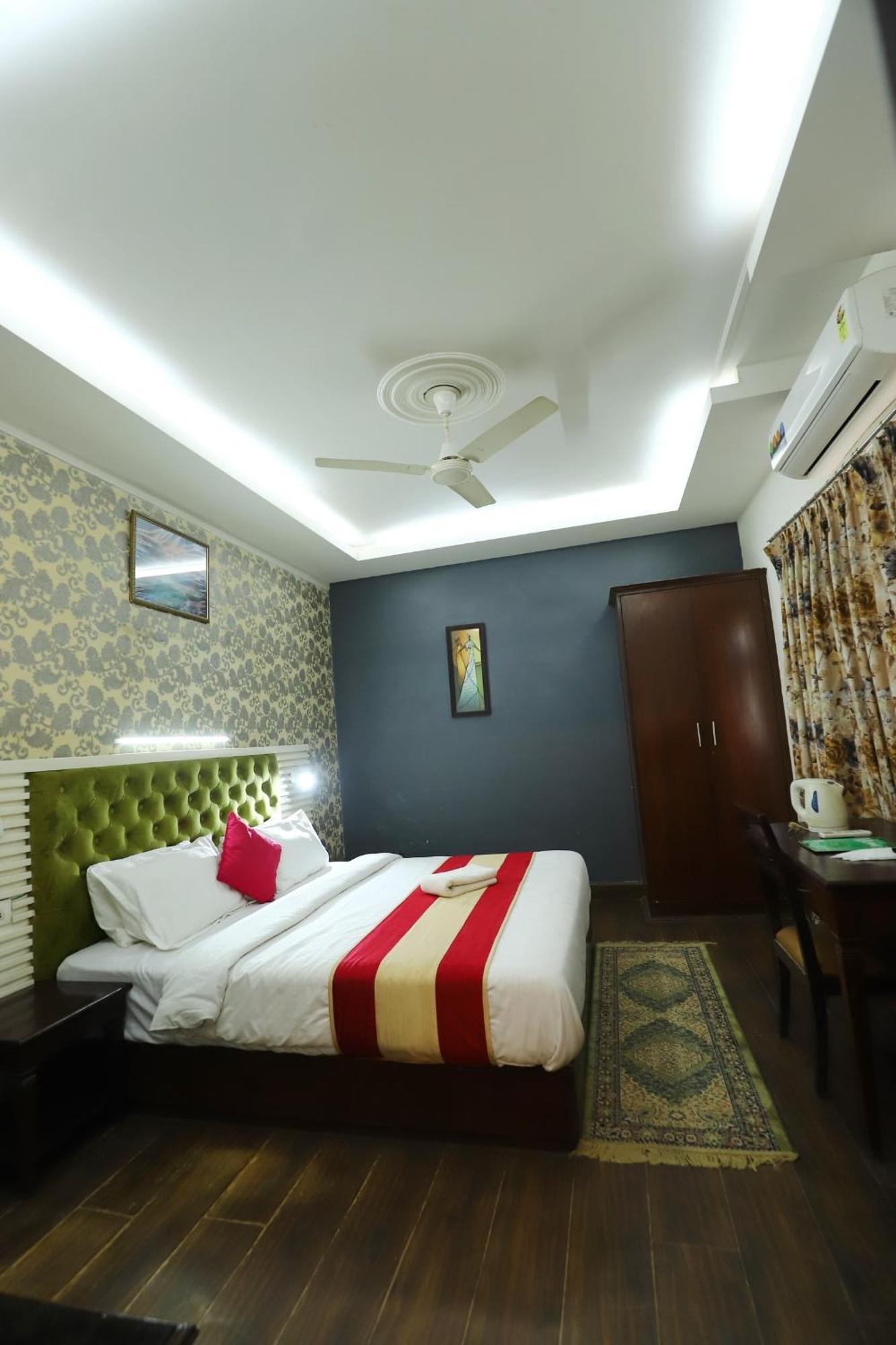 The Vagmi Dlf Gurugram Hotel Gurgaon