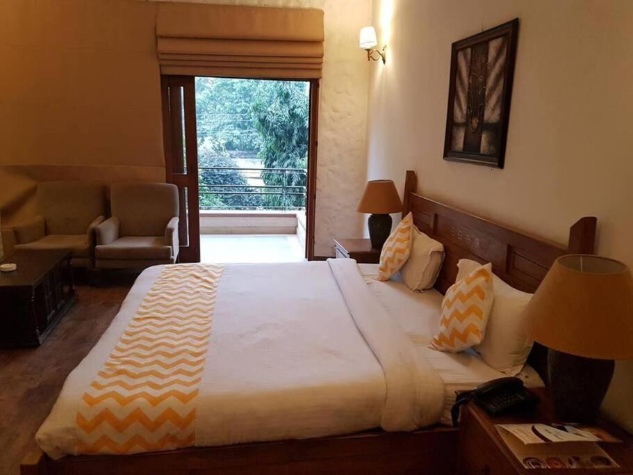 Villa Serenity 4br With Garden By Especial Gurgaon