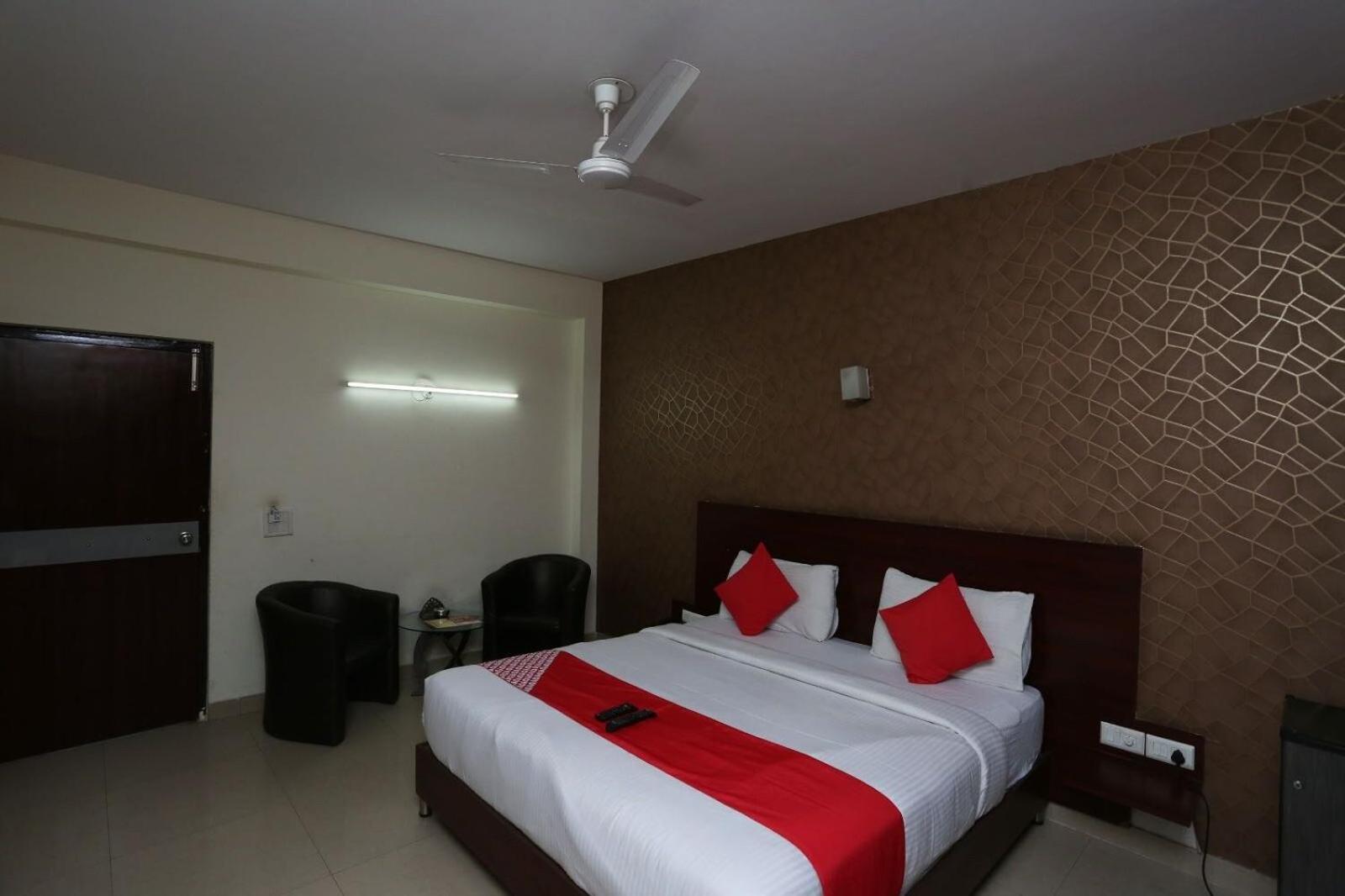 Hotel Collection O Himalaya 3*