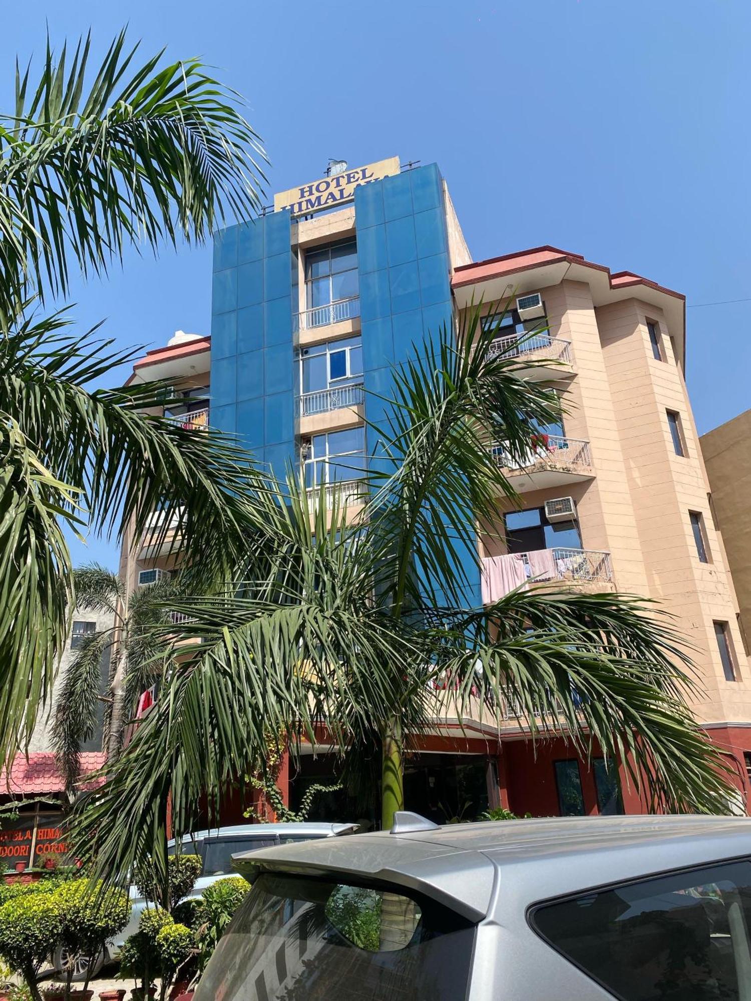 Collection O Himalaya Hotel Gurgaon