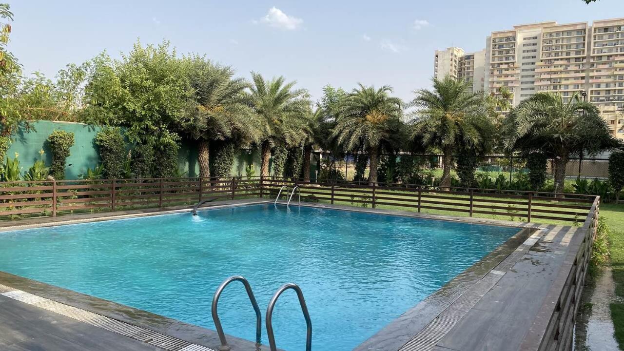Bougainvillea Farm-3bhk Pool Farm House Farm stay Gurgaon