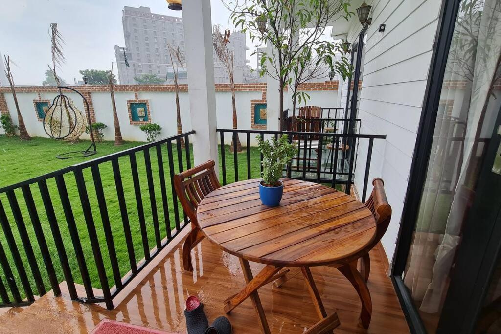 Courtyard By Palm Gurgaon