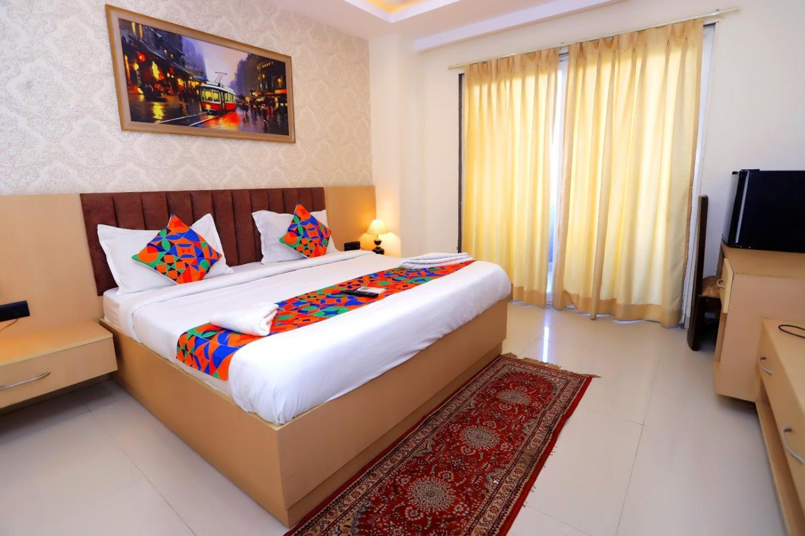 Lotus Luxe 3* Gurgaon