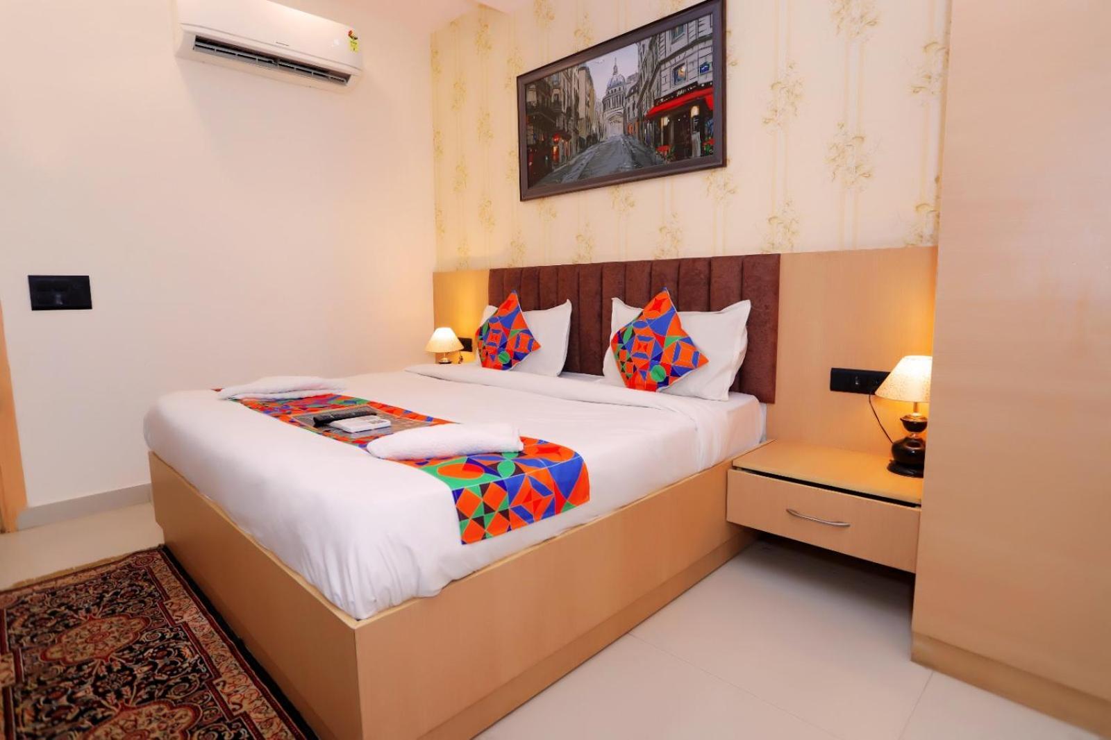 Hotel Lotus Luxe