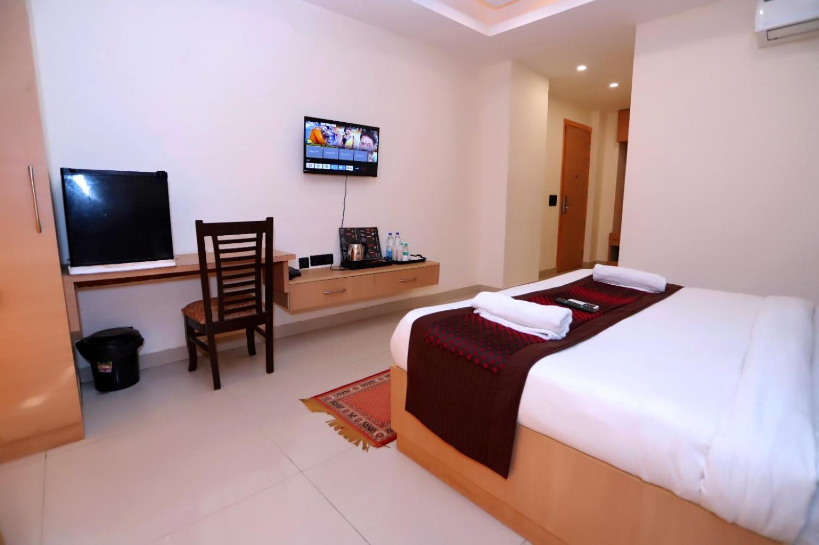 Lotus Luxe Hotel 3*