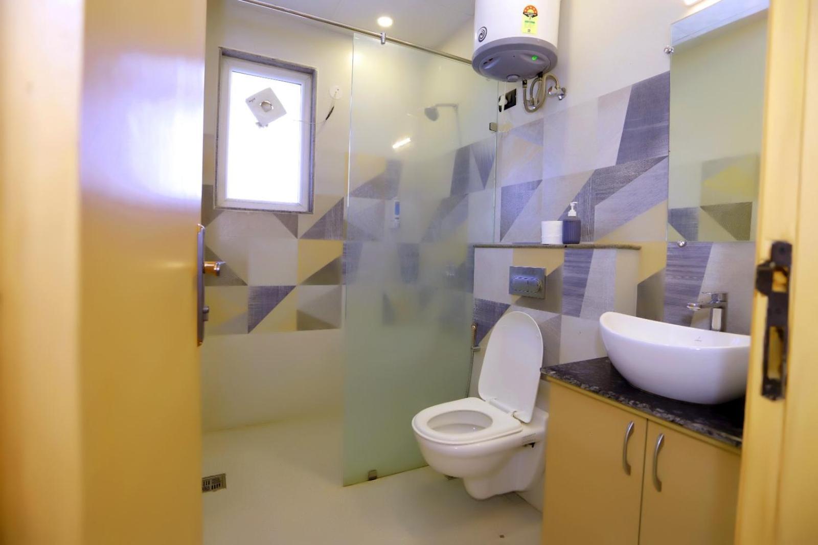 Lotus Luxe Hotel Gurgaon