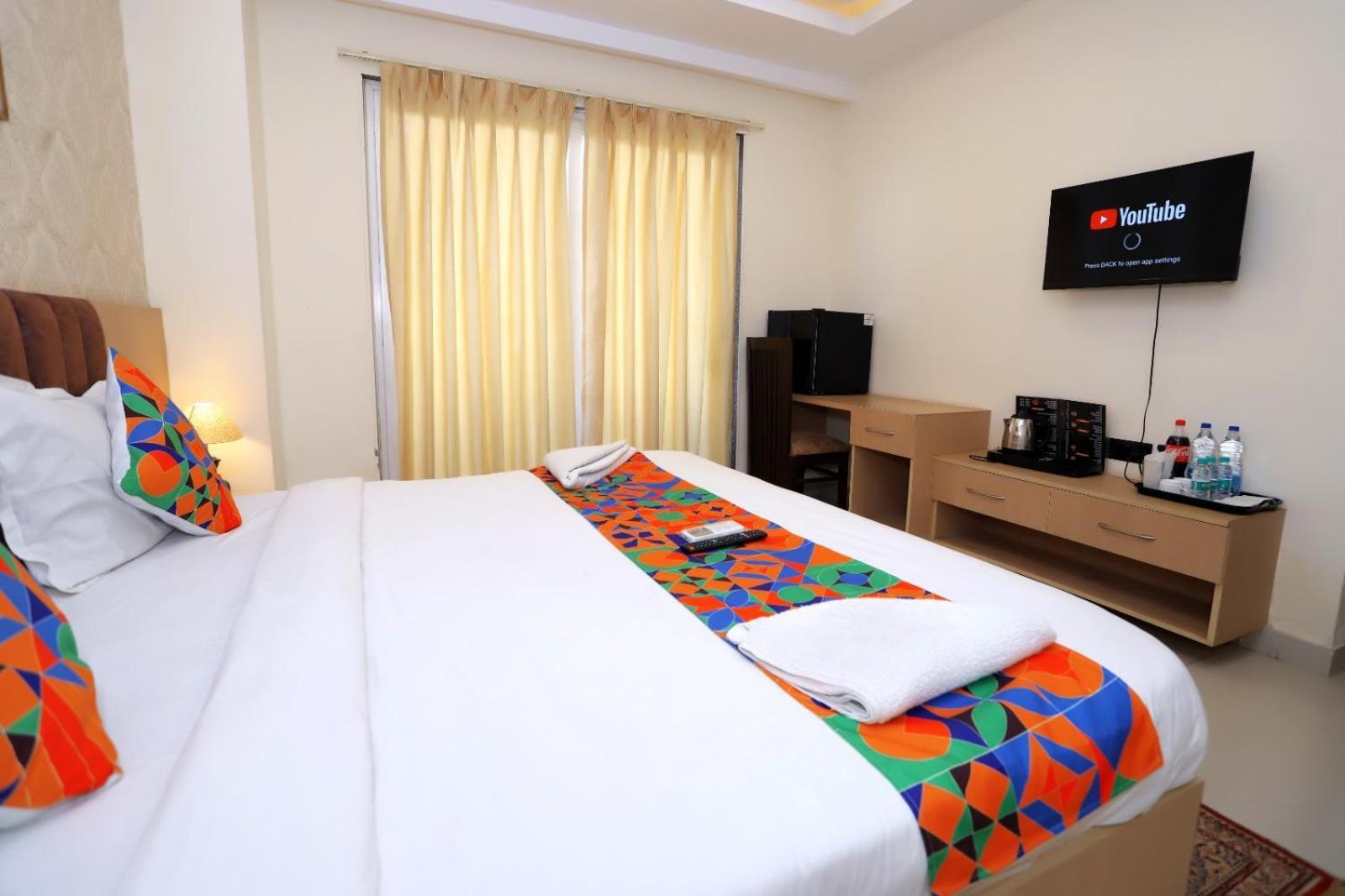 Hotel Lotus Luxe
