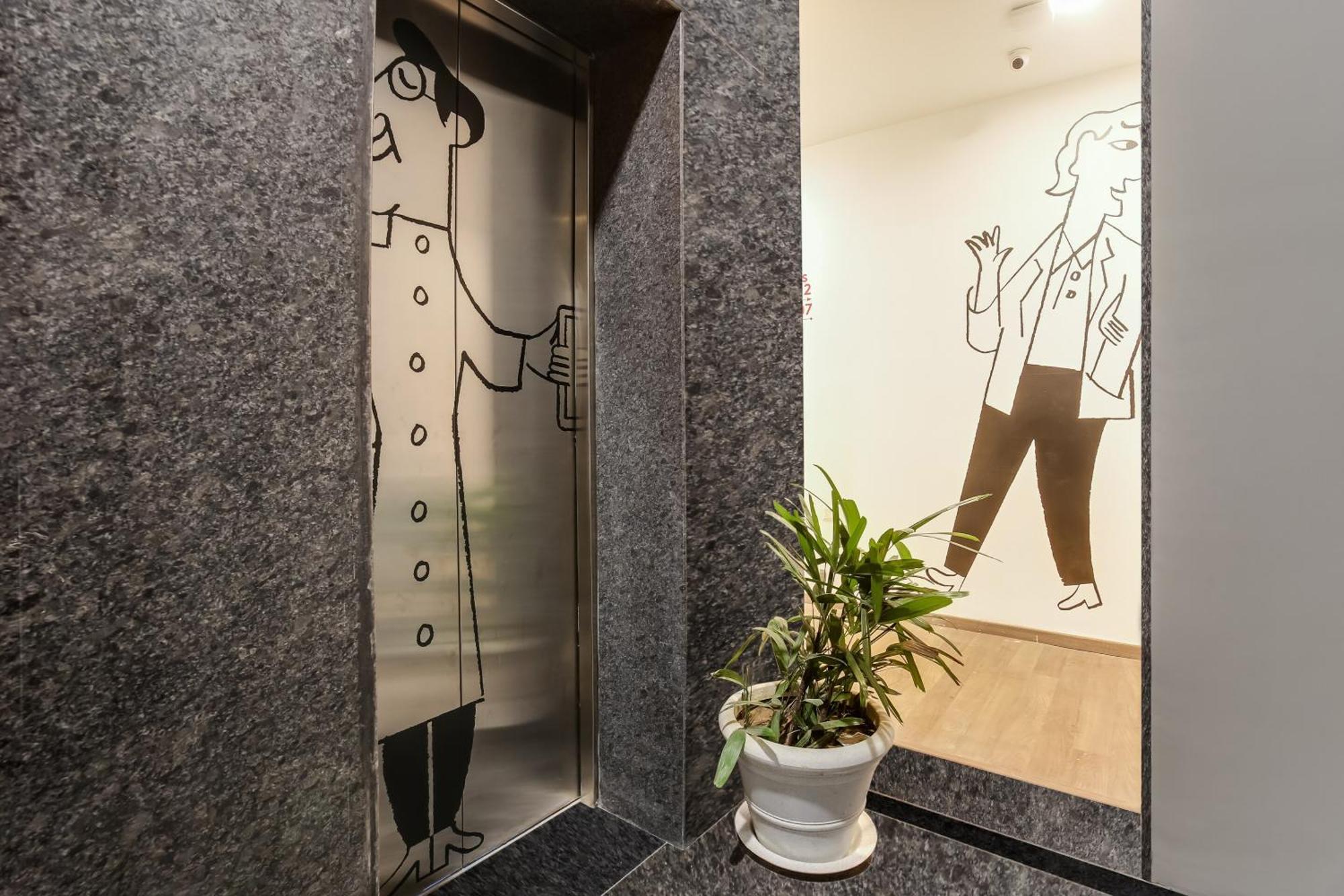 Hotel Super Townhouse 158 Near Netaji Subhash Marg Near Appu Ghar Gurgaon