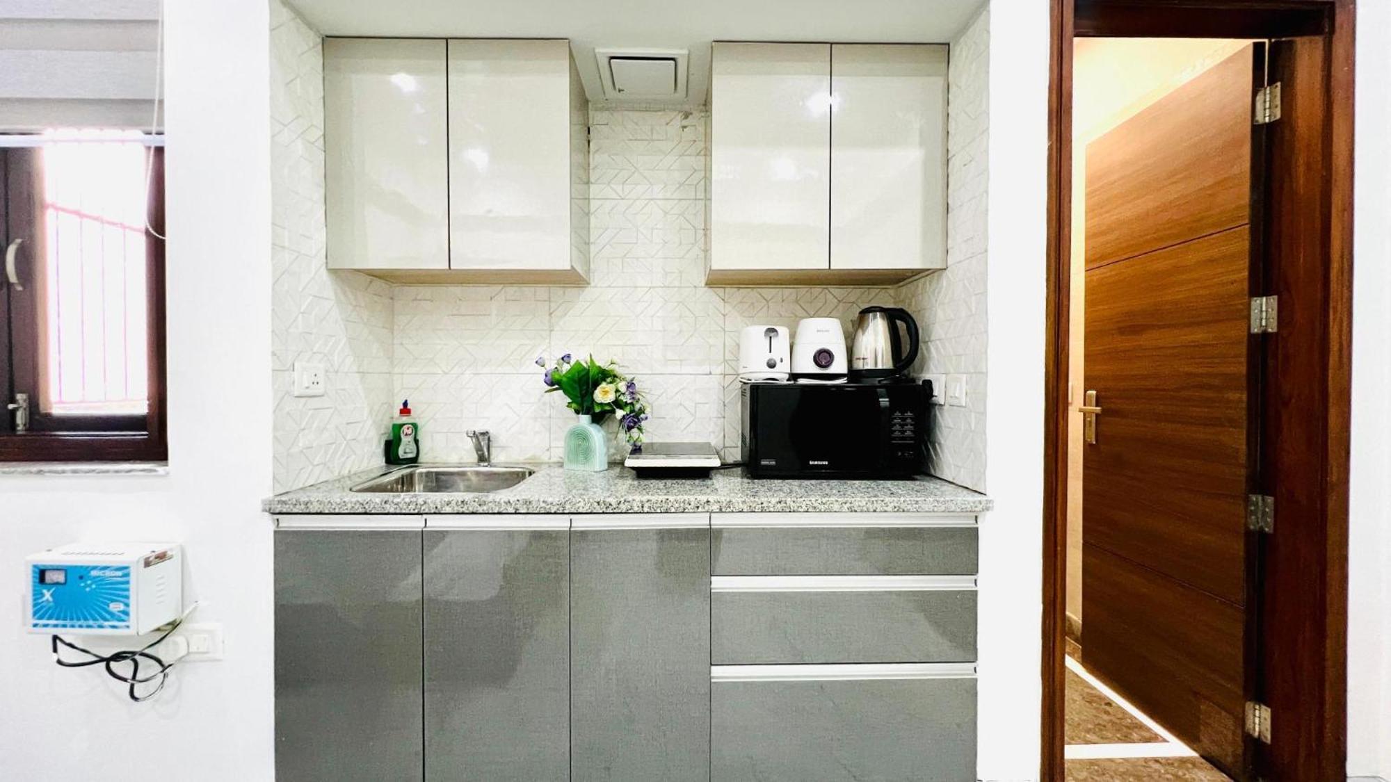Bluo Studio2 Golf Course Road - Gym, Terrace Garden Apartment