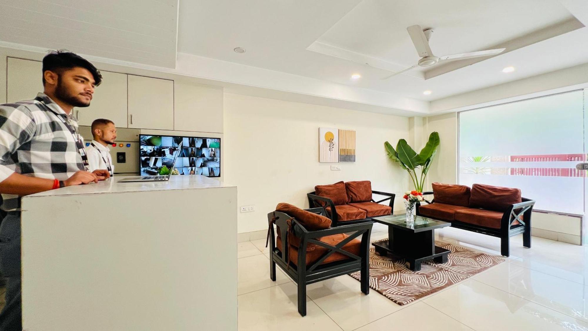 Bluo Studio5 Golf Course Road - Gym, Terrace Garden Gurgaon