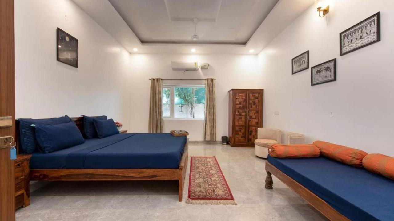 The Singh Farm Cosy Private Pool Farm *