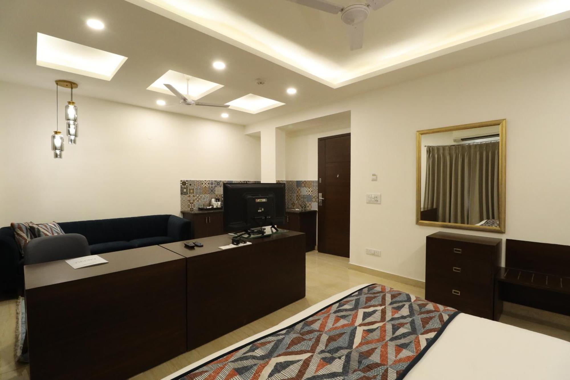 Ahuja Residency Centre