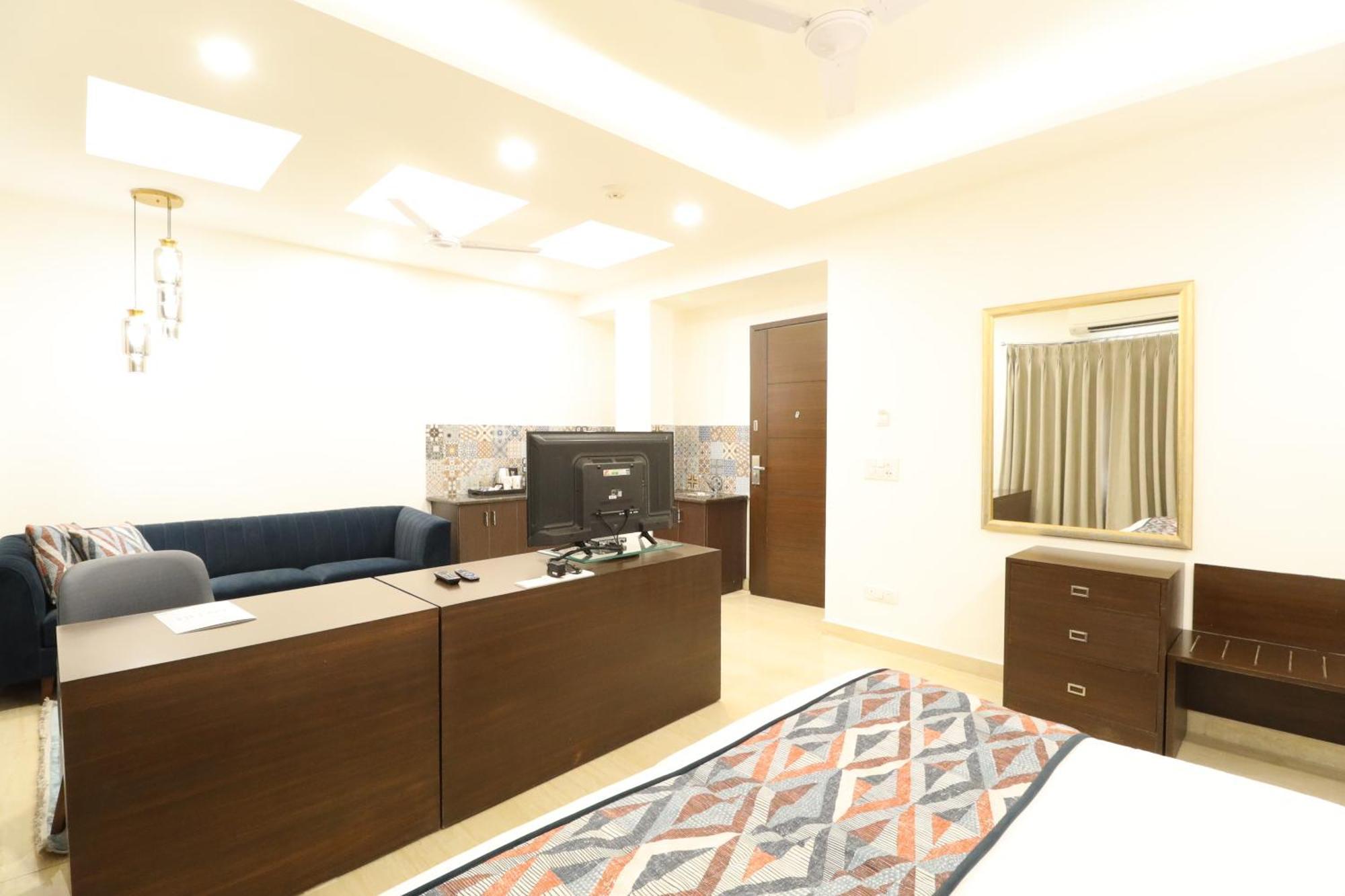 Ahuja Residency Centre Hotel