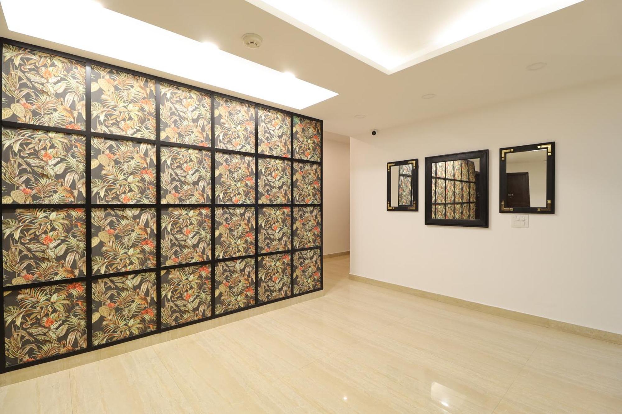 Hotel Ahuja Residency Centre Gurgaon