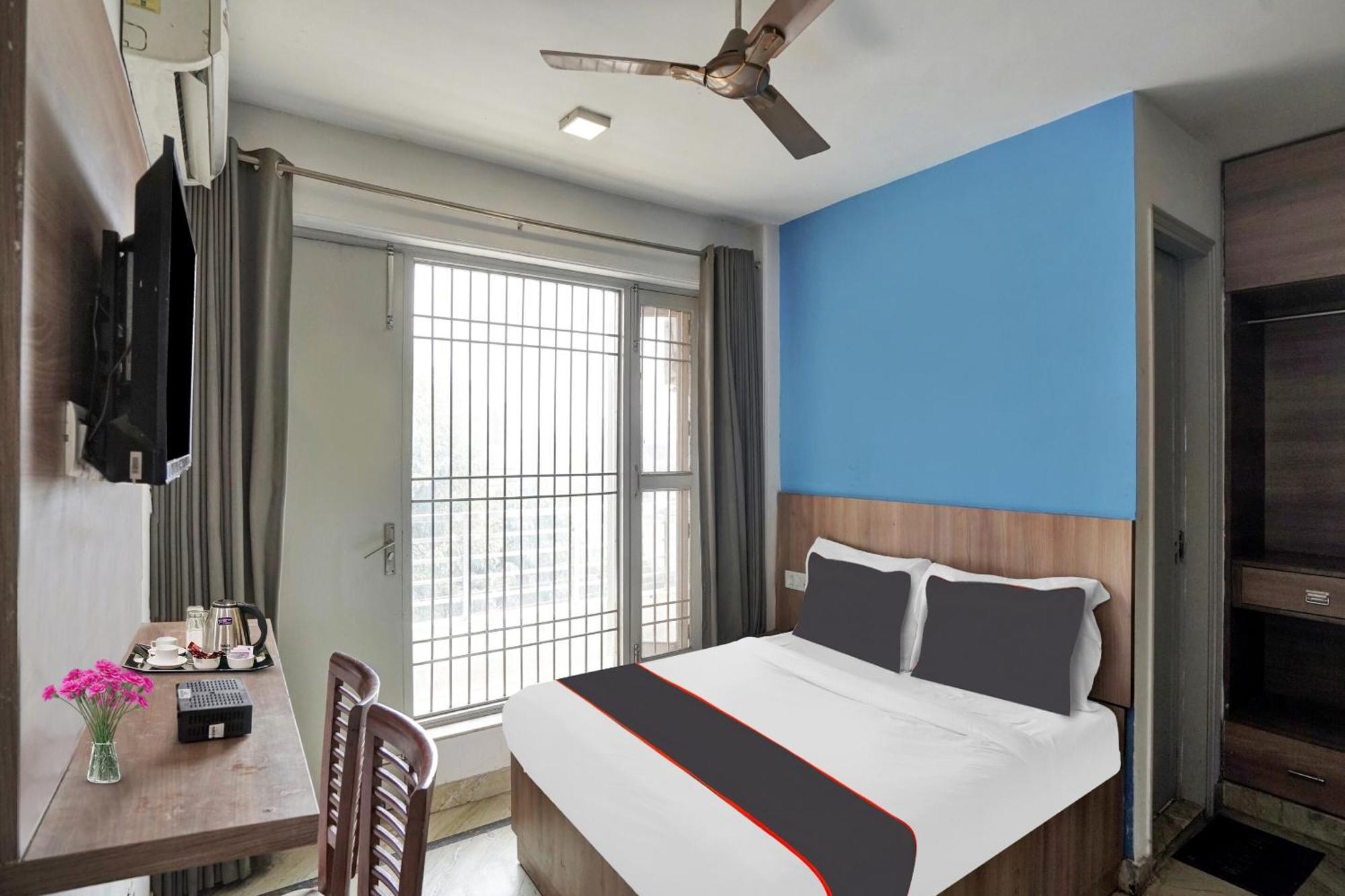 Hotel The Divine Residency