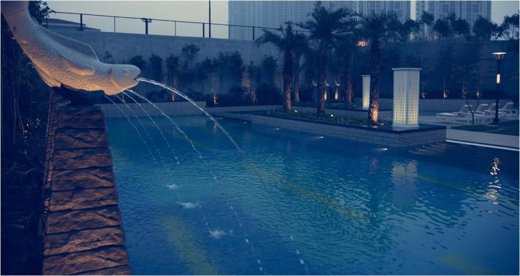 V Retreat Hotel Gurgaon