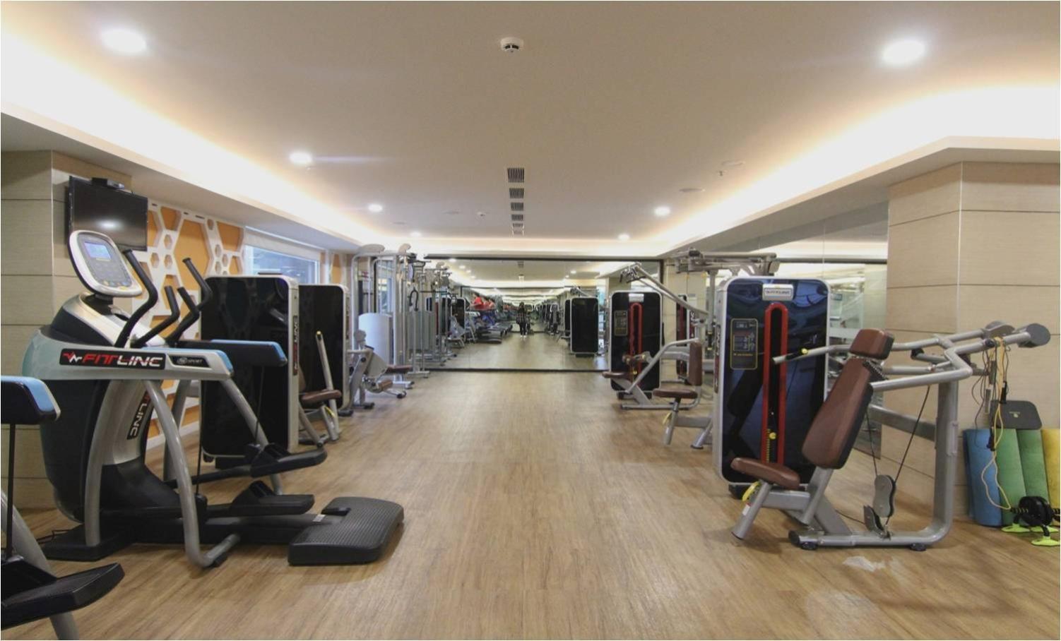 V Retreat Hotel 3*