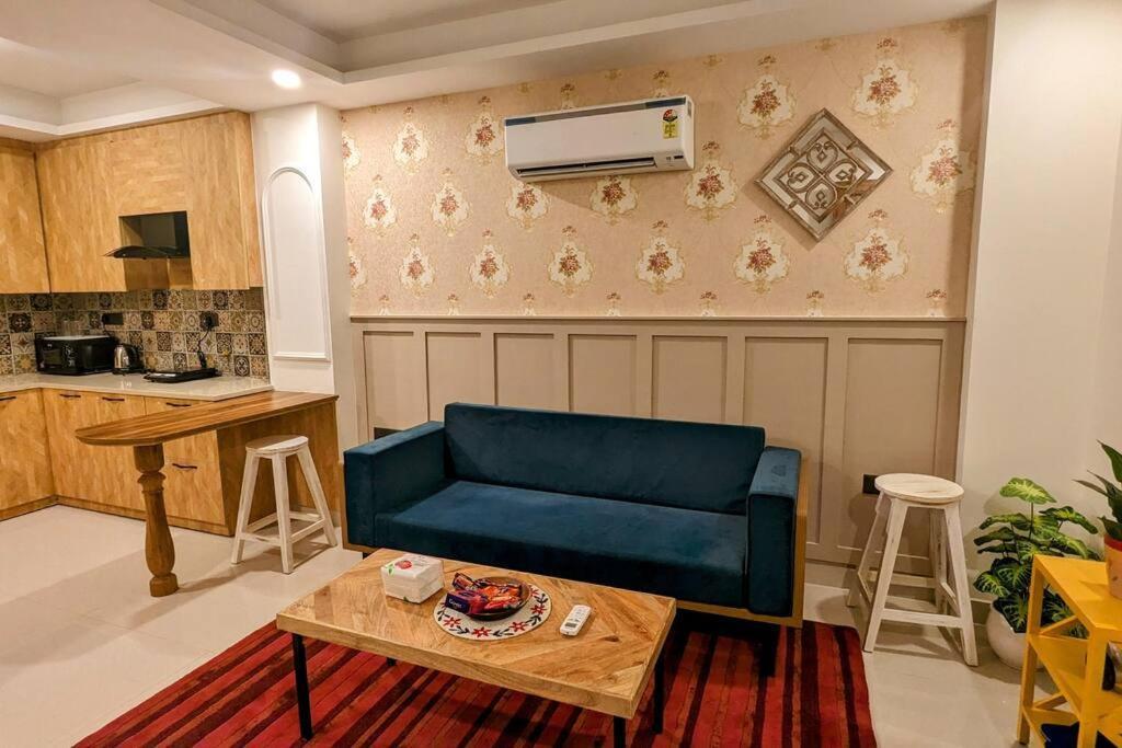 Rio - - 1bhk, Balcony, Free Parking& W-fi Gurgaon