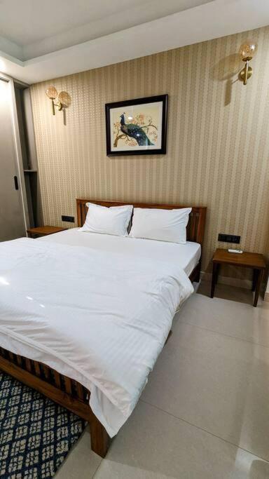Rio - - 1bhk, Balcony, Free Parking& W-fi Apartment Gurgaon