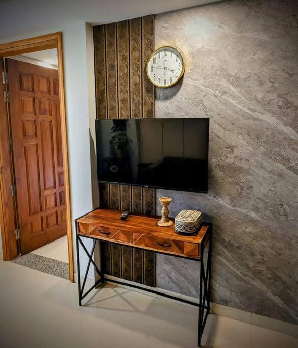 Apartment Ivy - 1bhk, Forest View, Wi-fi & Big Balcony *