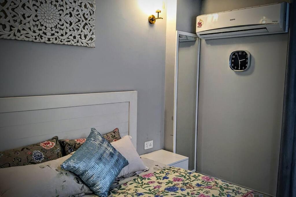 Apartment Harmony - 1bhk, Big Balcony & Free Parking