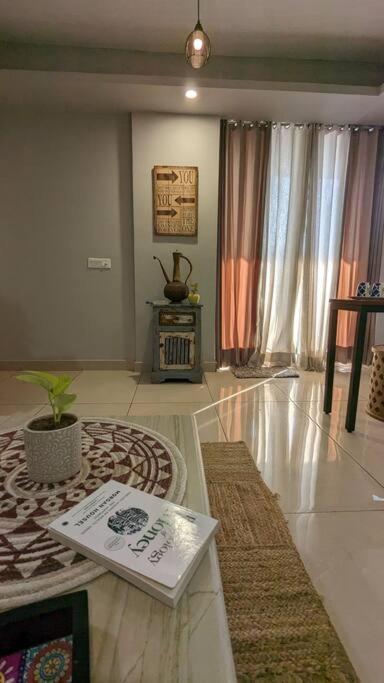 Rumana - 1bhk, 2 Balconies, Free Parking & Wi-fi Gurgaon