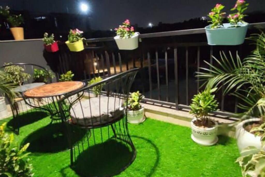 Apartment Zaniah - 1bhk, 2 Balconies, Free Parking & Wi-fi *
