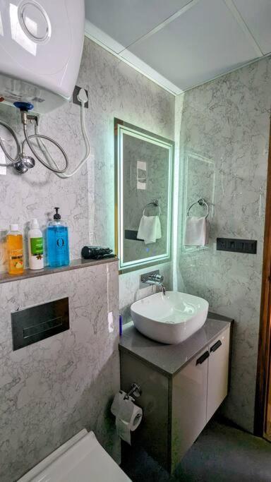 Apartment Yukta - Cozy Nest Studio, Free Parking & Wifi *