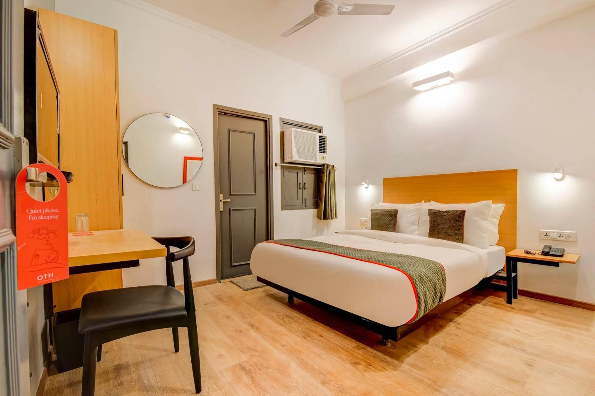 Collection O Singha Chowk Gurgaon