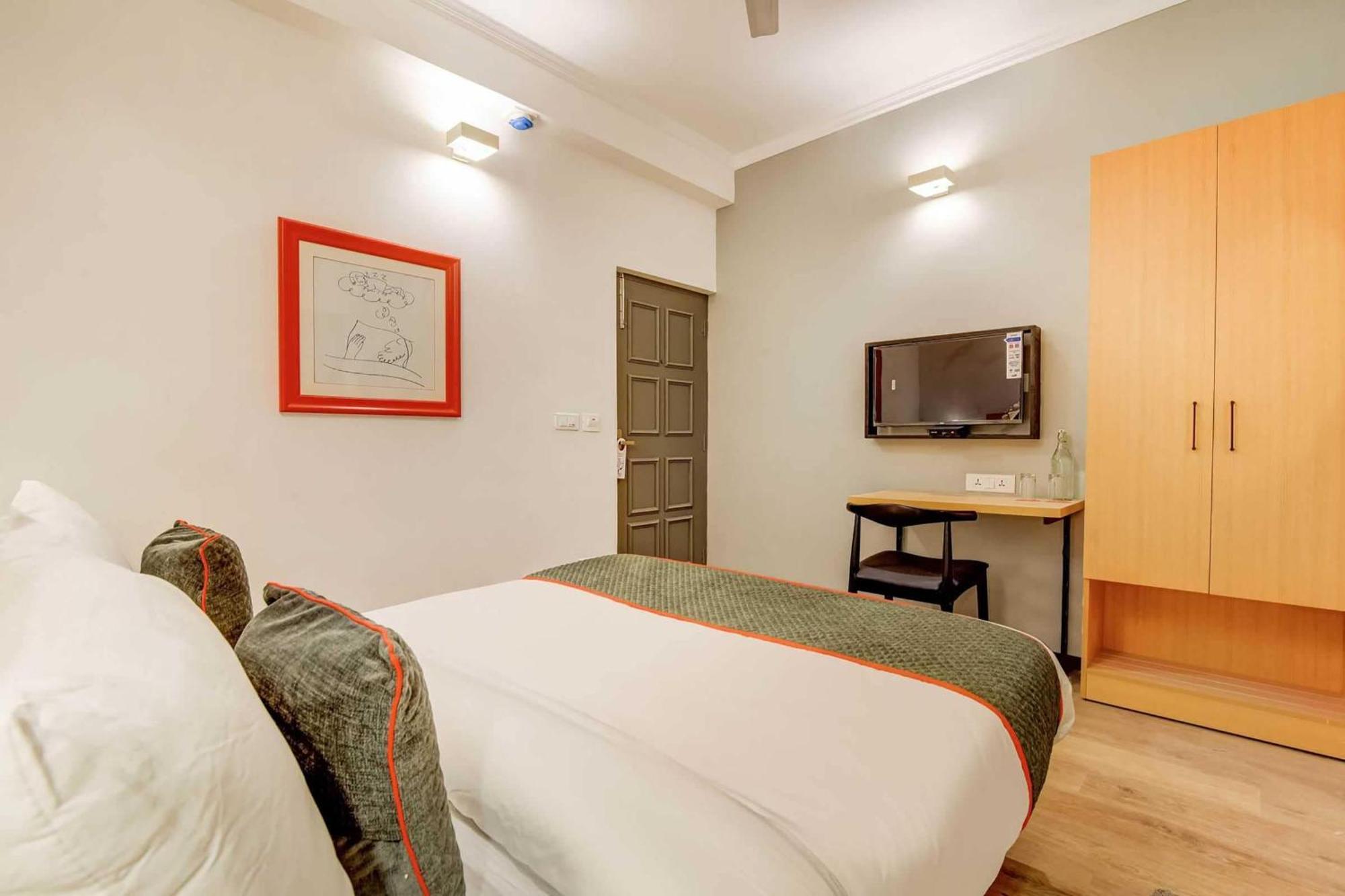 Hotel Collection O Singha Chowk