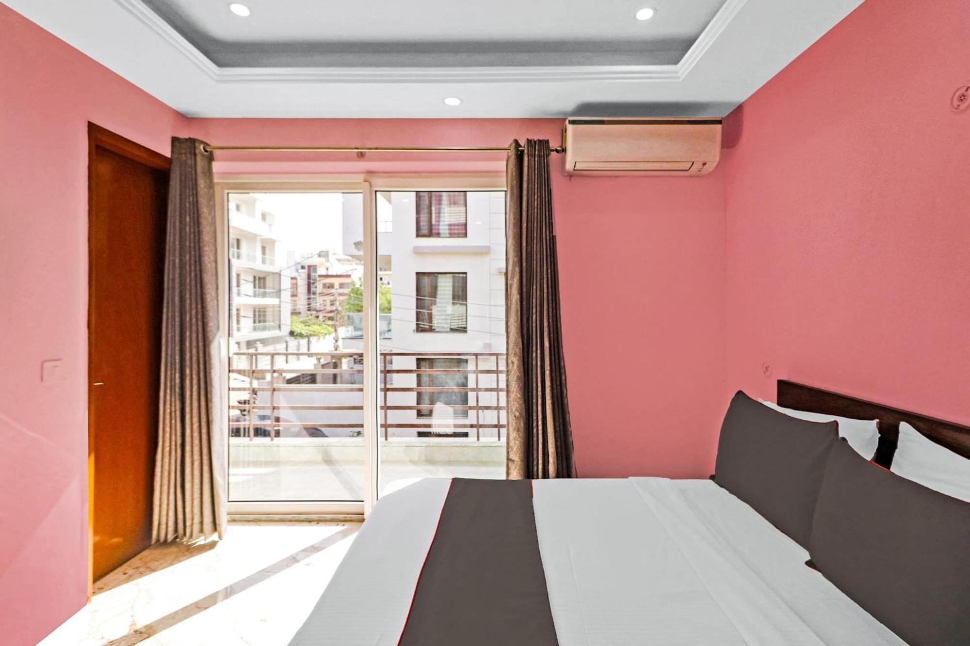 Collection O Parth & Sargam Residency