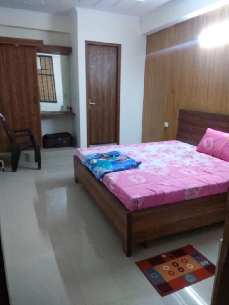Guest house Grt Residency