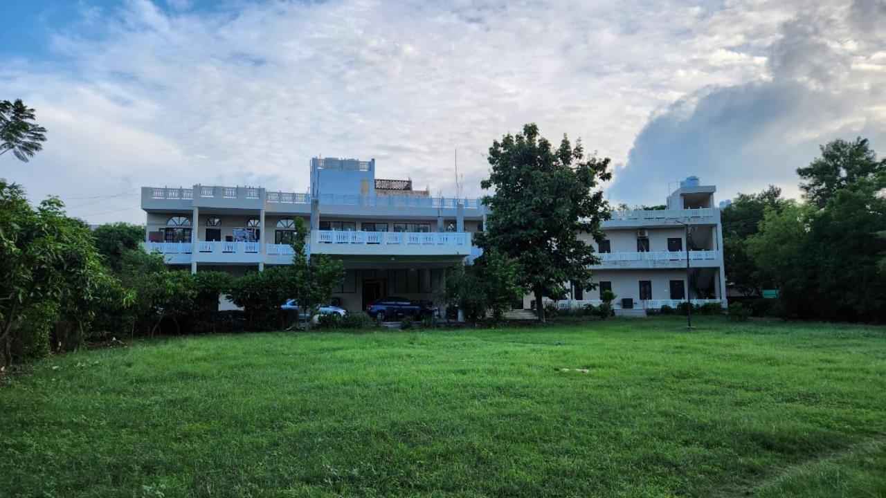 Sai Maharaja Farms Guest house